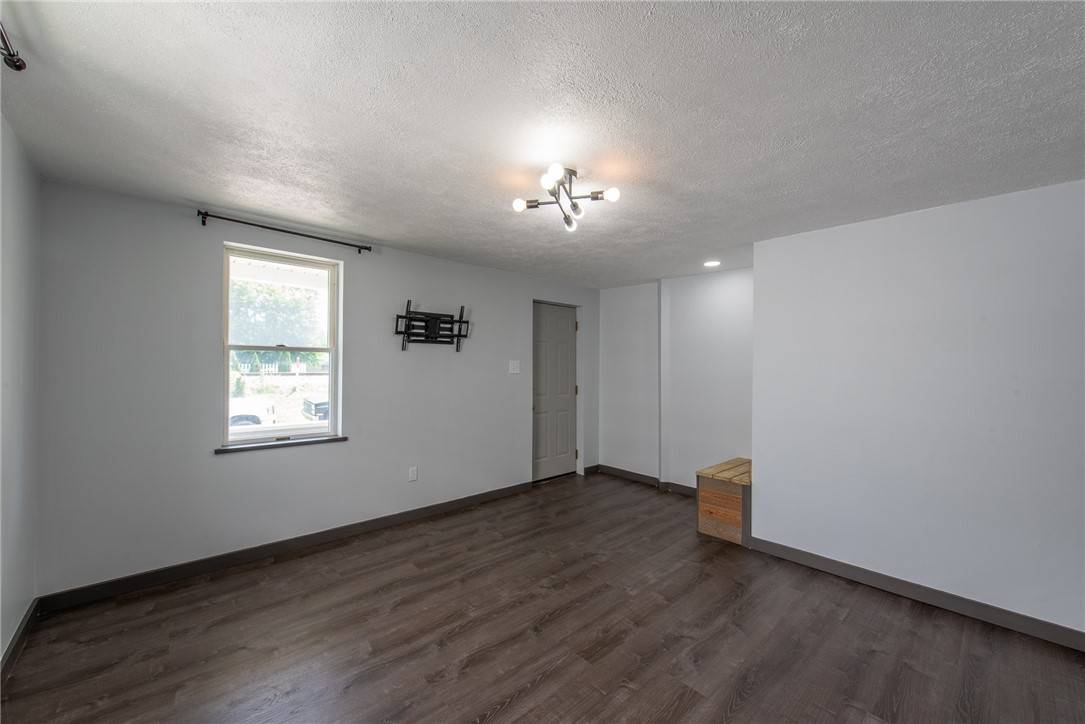 East Vandergrift, PA 15629,430 Kennedy Ave