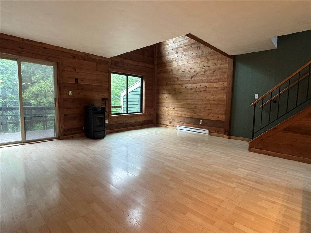 Hidden Valley, PA 15502,527 Kooser Circle