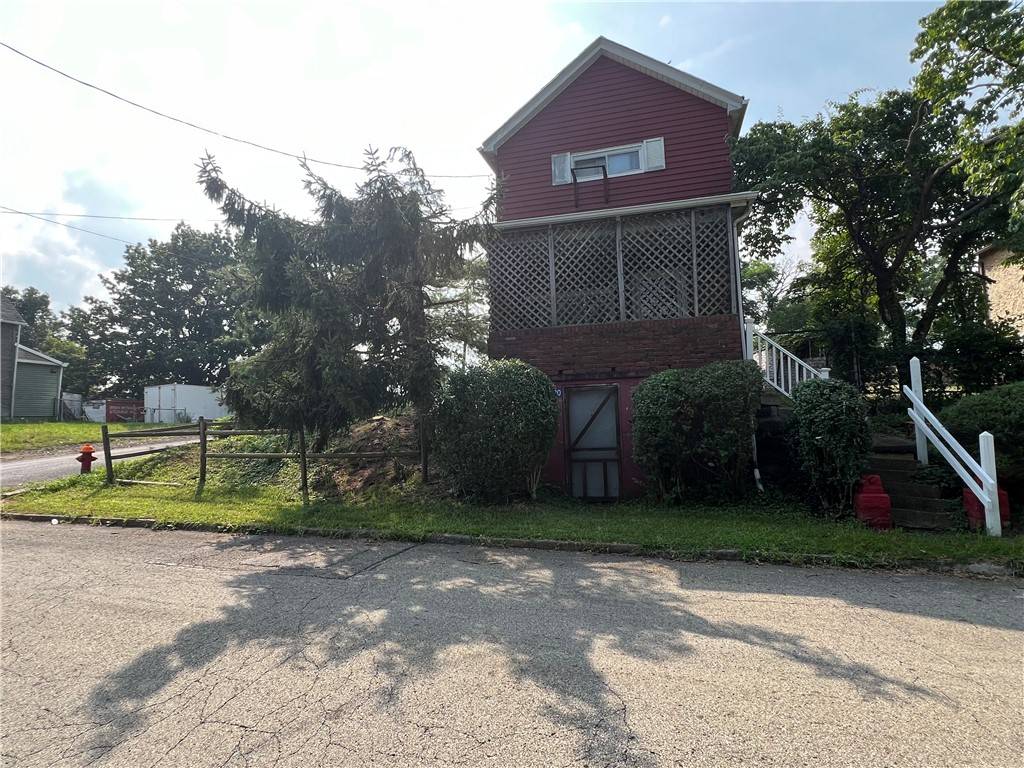 Mckeesport, PA 15132,2220 Cronemeyer St