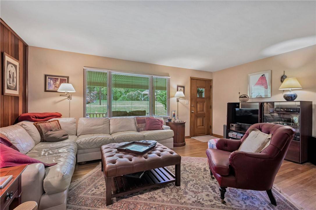 Hampton, PA 15101,2666 Pointview Drive