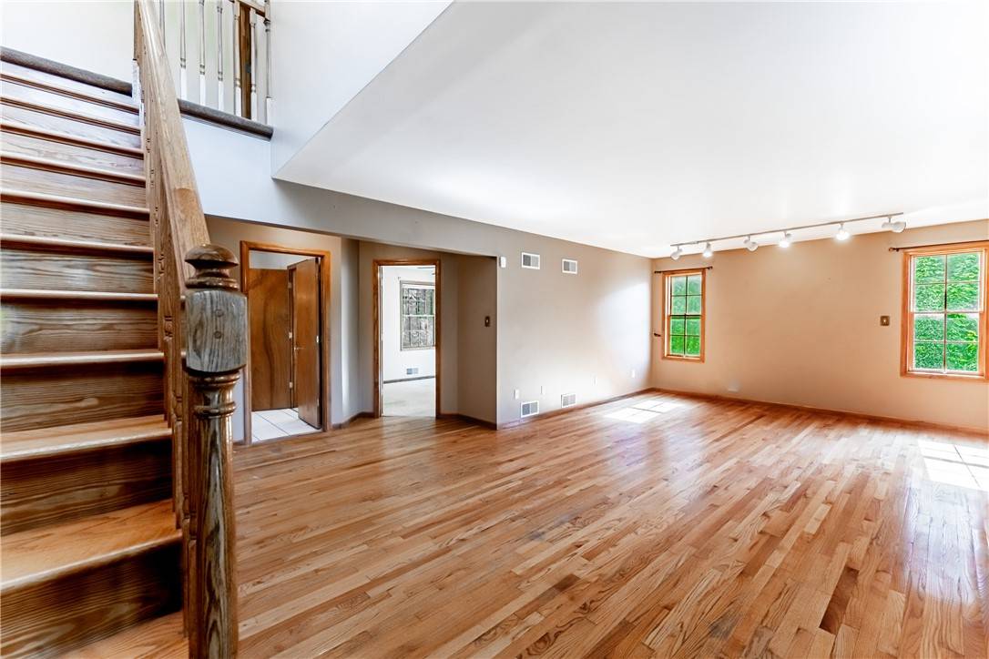 Waynsbrg/frankln Twp, PA 15362,479 Bell Run Rd