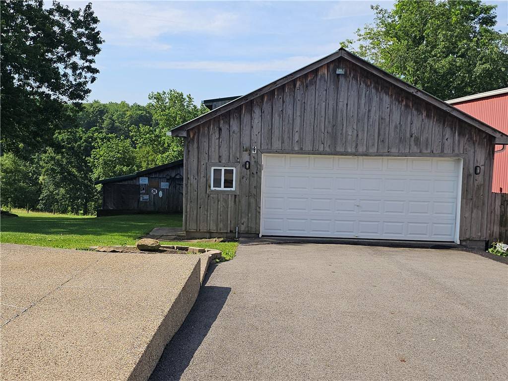 North Sewickley Twp, PA 15010,342 Concord Church Rd