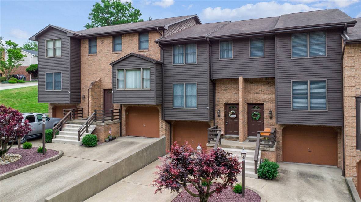 New Stanton, PA 15672,590 Woodmere Dr. #3