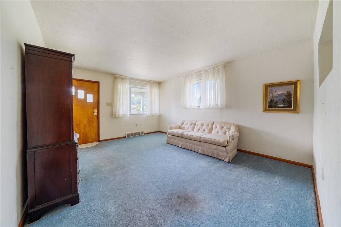 Hempfield Twp, PA 15644,49 Millersdale Rd
