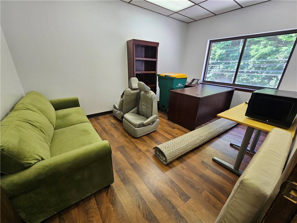 Robinson Twp, PA 15205,4492 Steubenville Pike