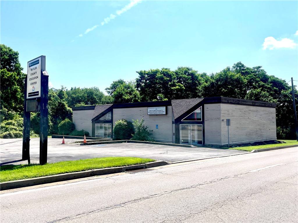 Twp Of But Nw, PA 16001,1139 N Main Street Ext