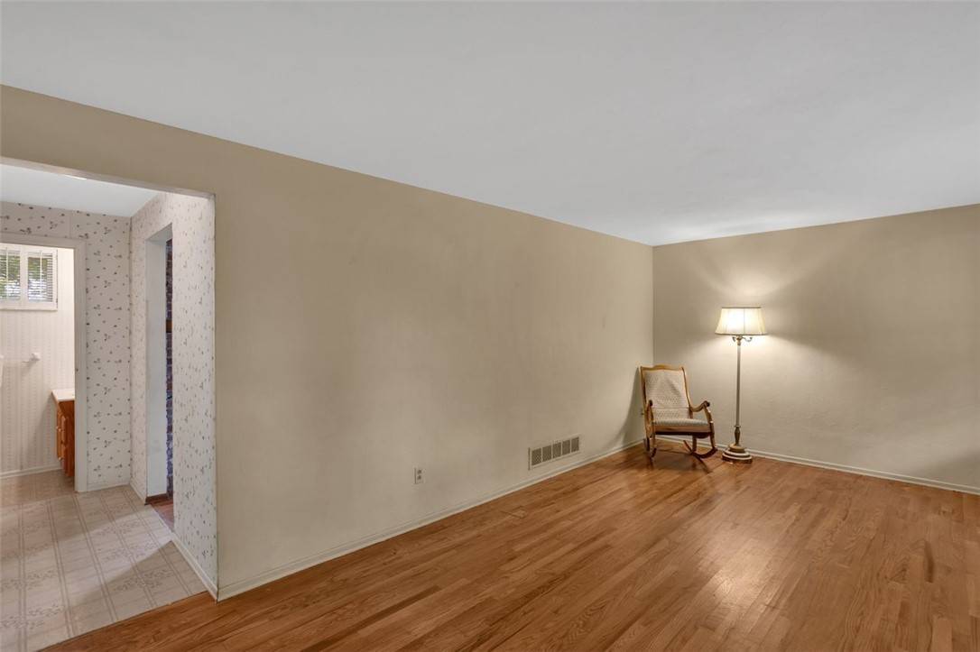 Mccandless, PA 15101,1449 Parkview Dr