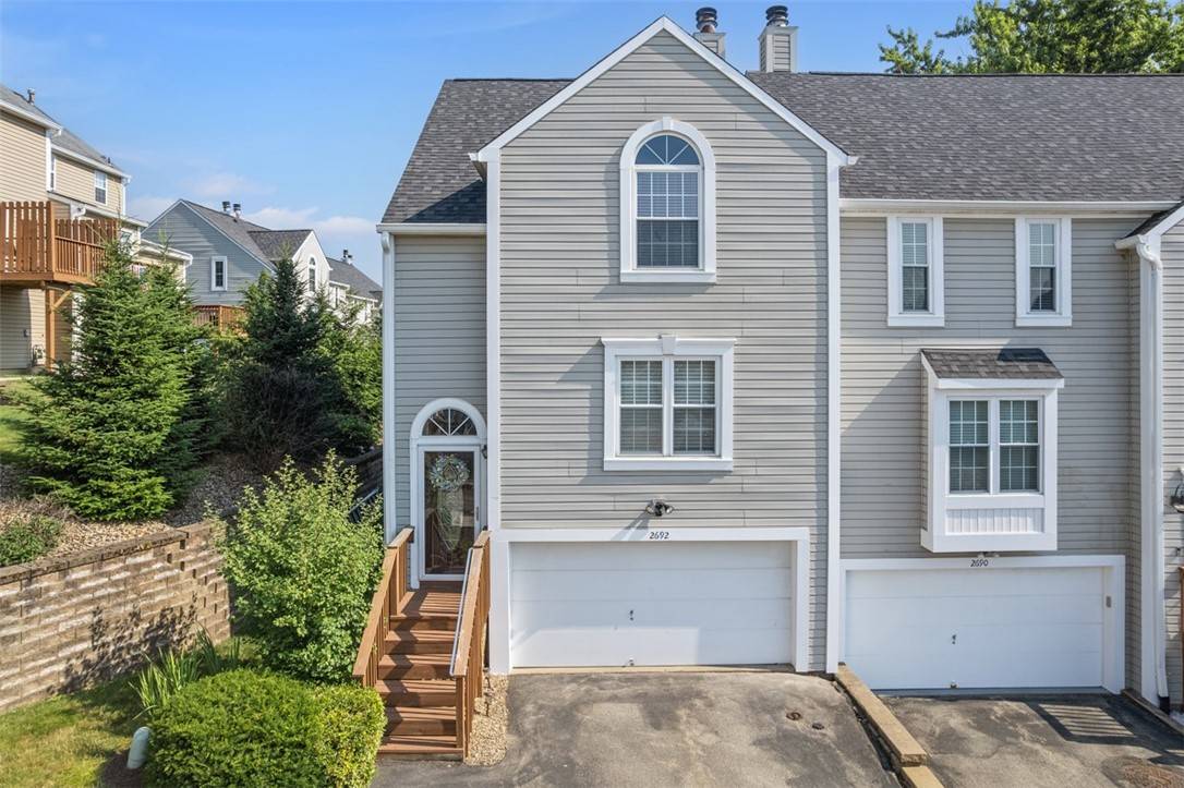 Franklin Park, PA 15090,2692 Hunters Point Dr