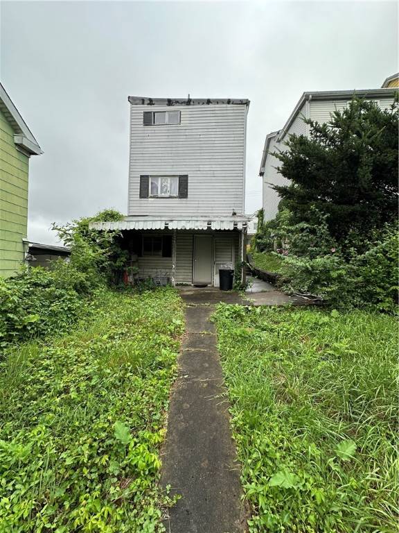 Arlington, PA 15210,2118 Elsie Street