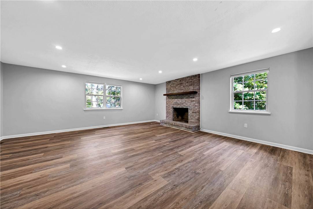 Moon/crescent Twp, PA 15108,613 Newton Sq