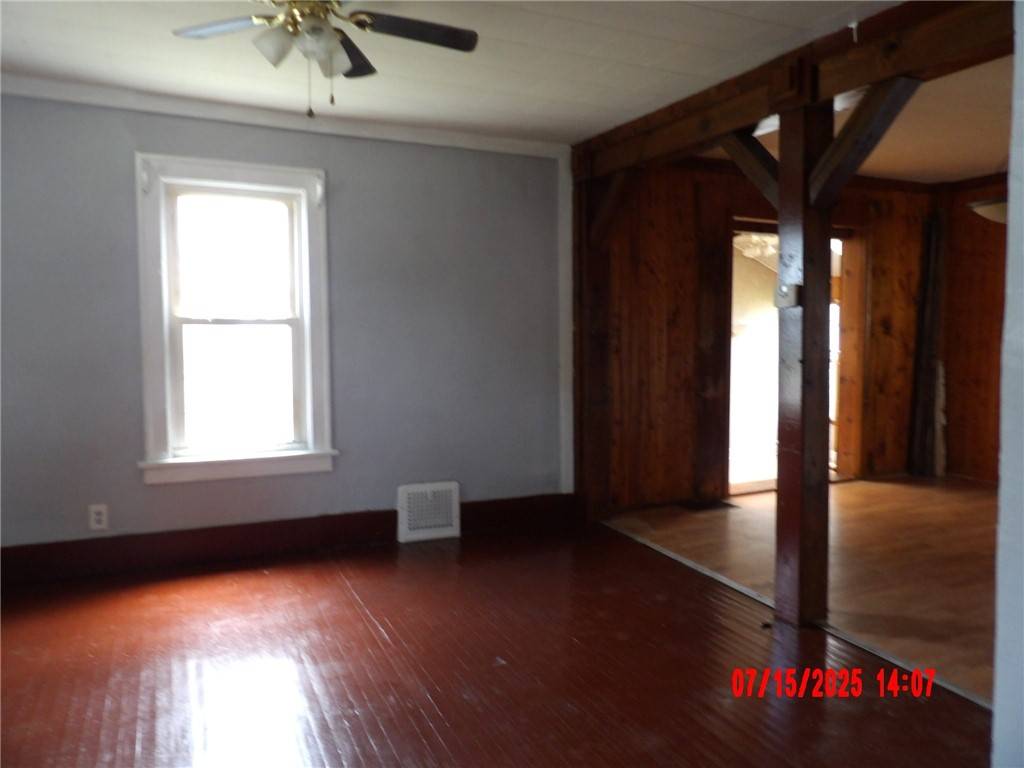 Sharon, PA 16146,374 Mcclure Ave