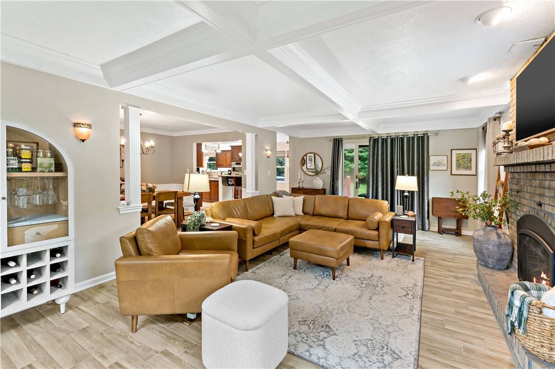 Center Twp, PA 16001,105 Ojibwa Dr