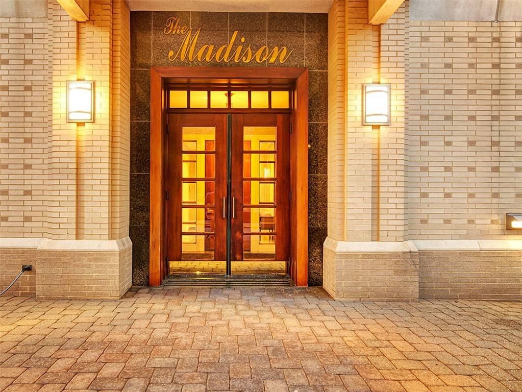 Oakland, PA 15213,220 N Bellefield #1003