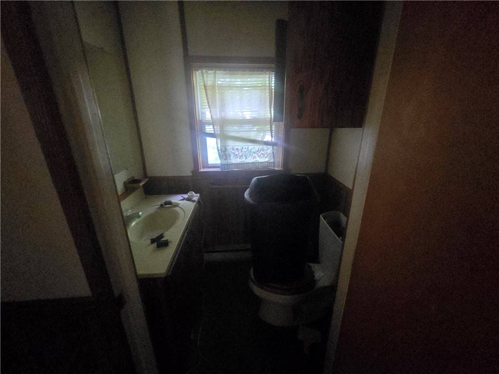 Oil City, PA 16301,40 W 4th St
