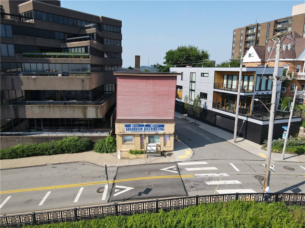 Mt Washington, PA 15211,1325 Grandview Ave