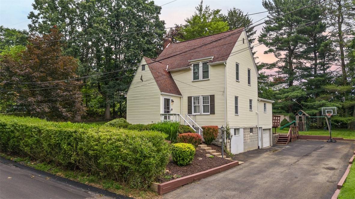 Mccandless, PA 15237,8236 Louise St.
