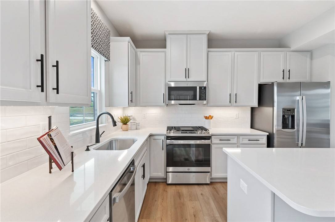 Adams Twp, PA 16046,6033 Ruby Way
