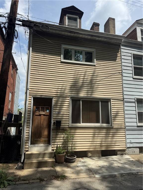 South Side, PA 15203,1725 Edwards Way