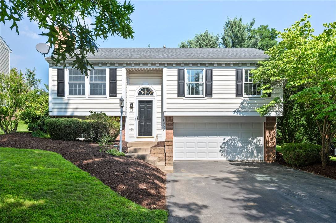 North Strabane, PA 15317,1069 Meadowbrook Dr