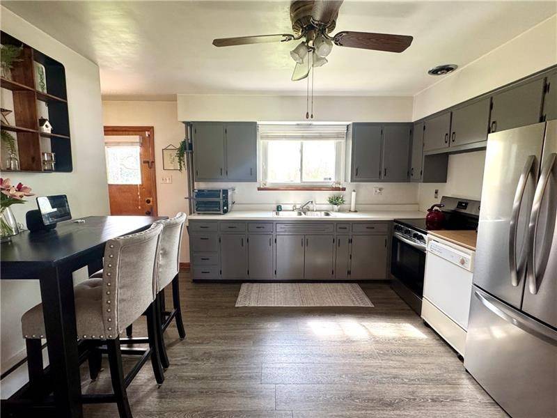 Twp Of But Se, PA 16002,112 Dolphin Drive