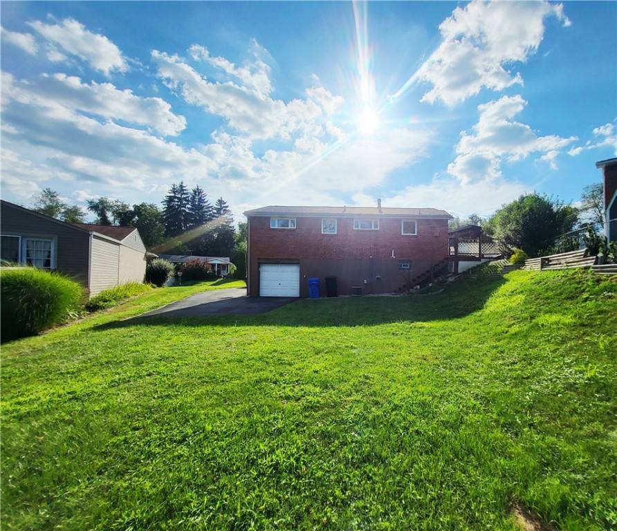 North Huntingdon, PA 15642,685 Pettigrew Road