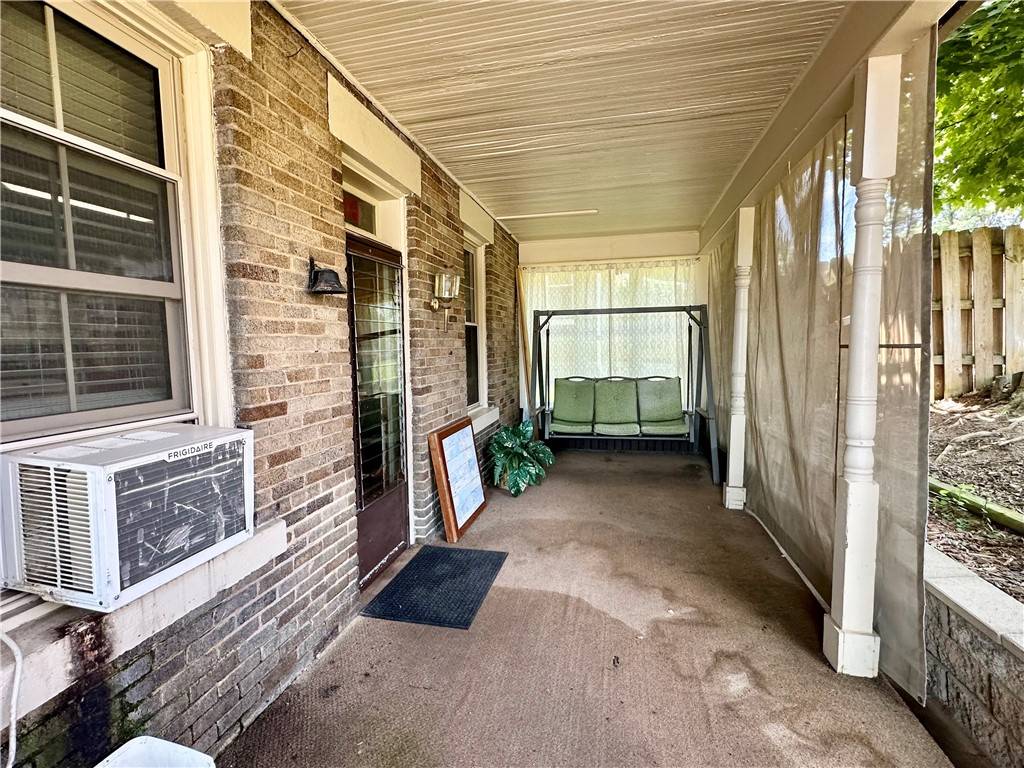 Rural Valley Boro, PA 16249,521 W Main St