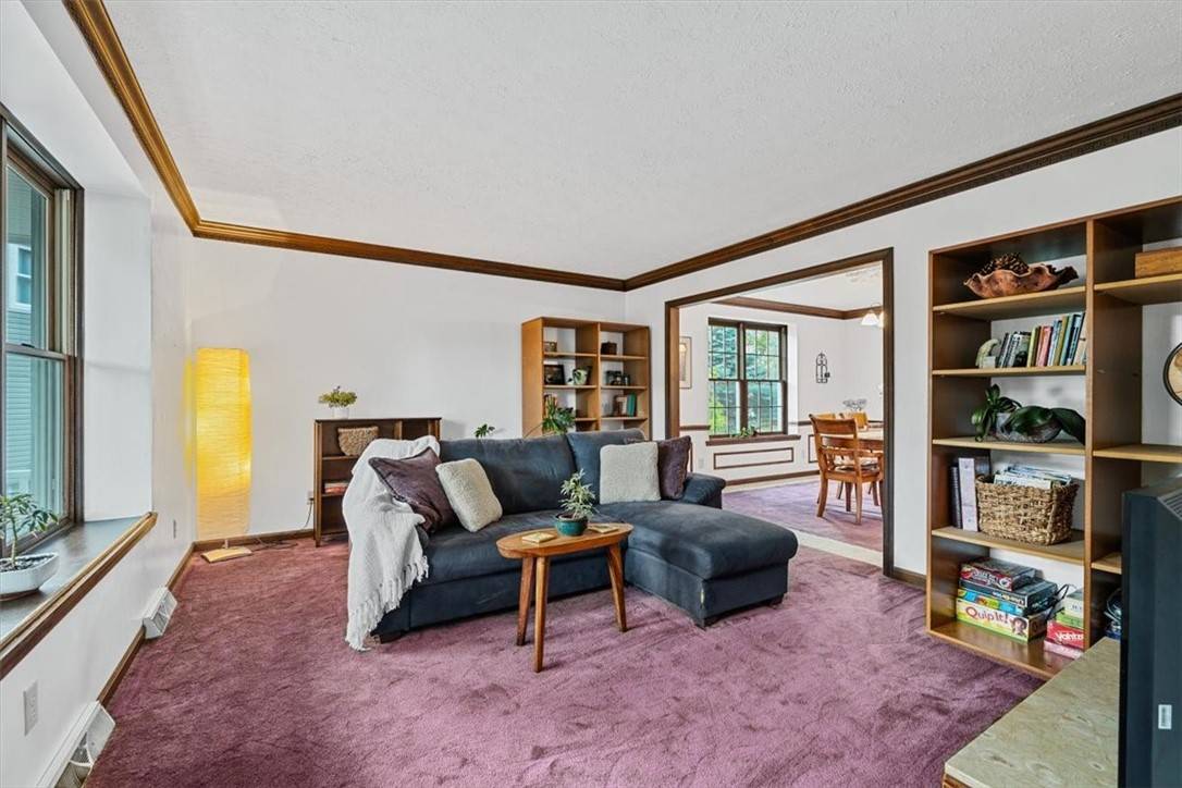 Mccandless, PA 15090,10015 Pine Ridge Dr
