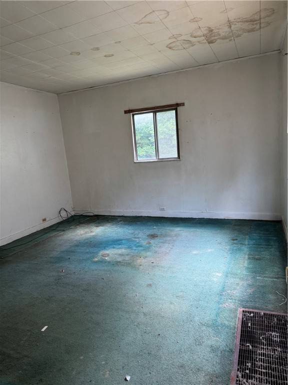 Munhall, PA 15120,1042 Hays Ln