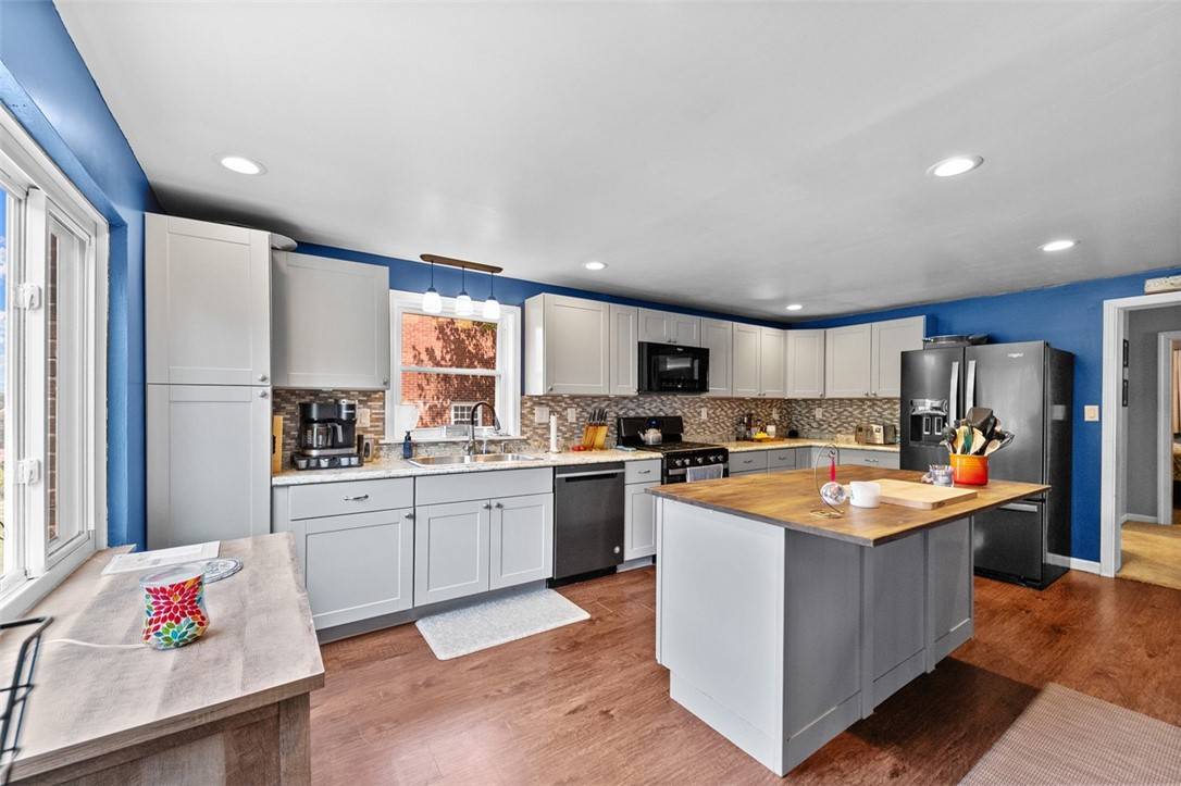 Penn Hills, PA 15235,318 Earlwood Road