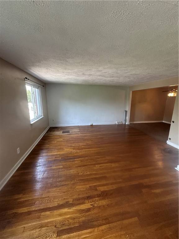 Pittsburgh, PA 15220,1811 Greentree Rd.