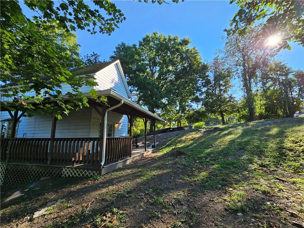 Hempfield Twp, PA 15601,1943 Saint Clair Ave