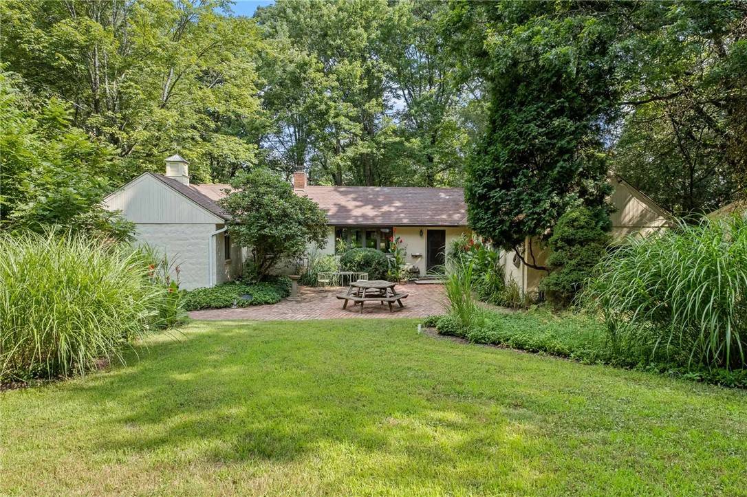 Mccandless, PA 15237,9824 Brant Ave Ext