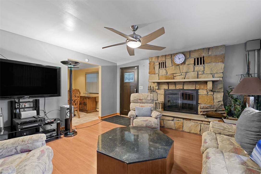 Monroeville, PA 15146,403 Fieldstone Dr