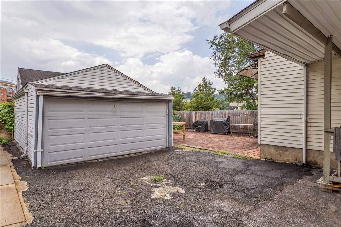 Bloomfield, PA 15224,5154 Cypress St