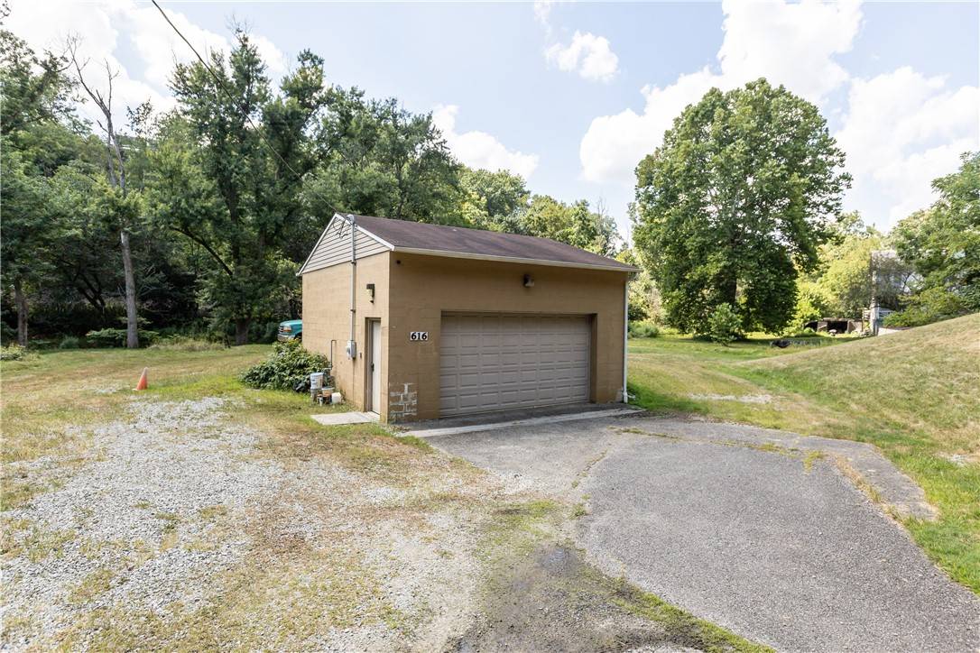 Jefferson Hills, PA 15025,614 616 Cochran Mill Rd