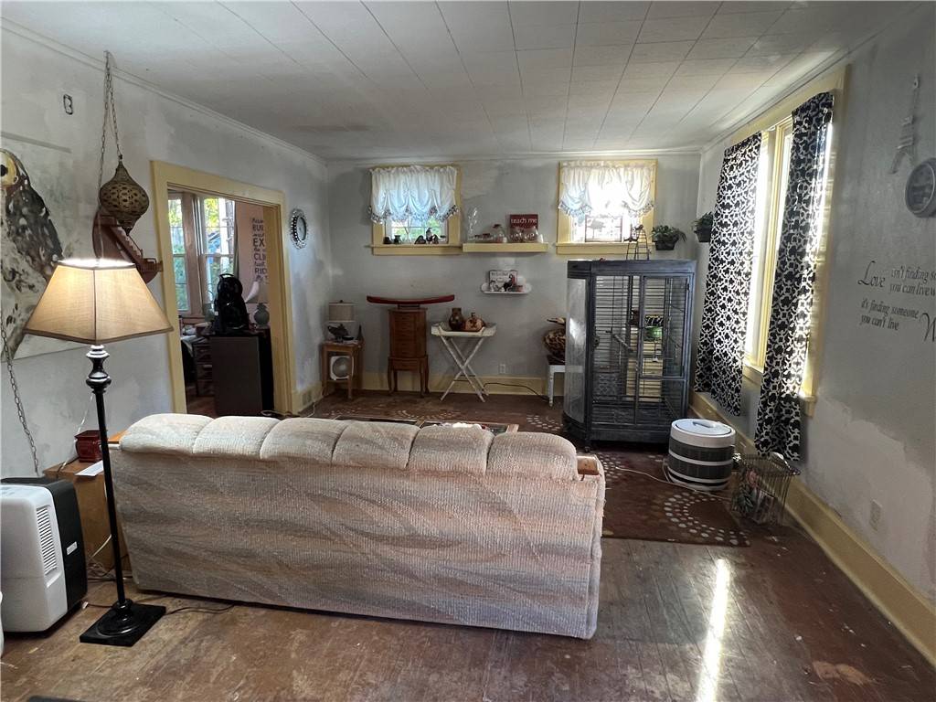 Jeannette, PA 15644,722 Ellsworth Ave