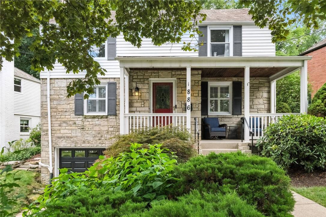 Mt Lebanon, PA 15216,886 N Meadowcroft Ave
