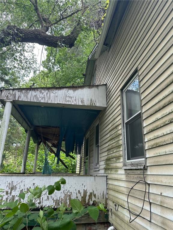 N Versailles, PA 15137,3704 Crooked Run Rd