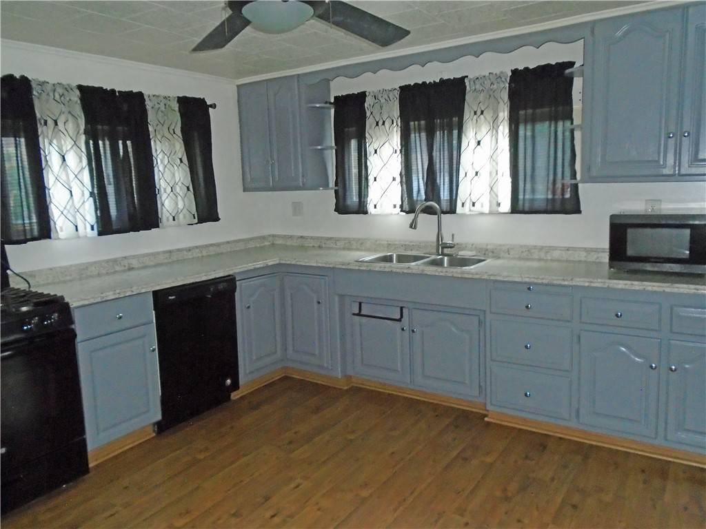 Conway, PA 15027,1001 7th Ave