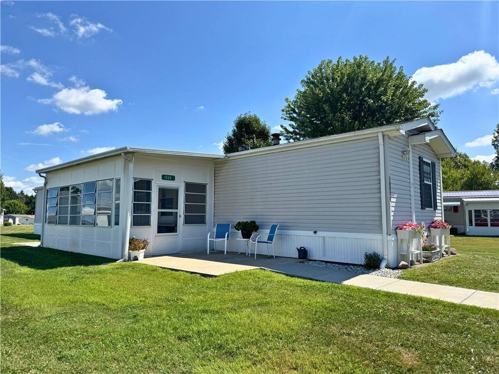 Grove City Boro, PA 16127,1526 Lee lane