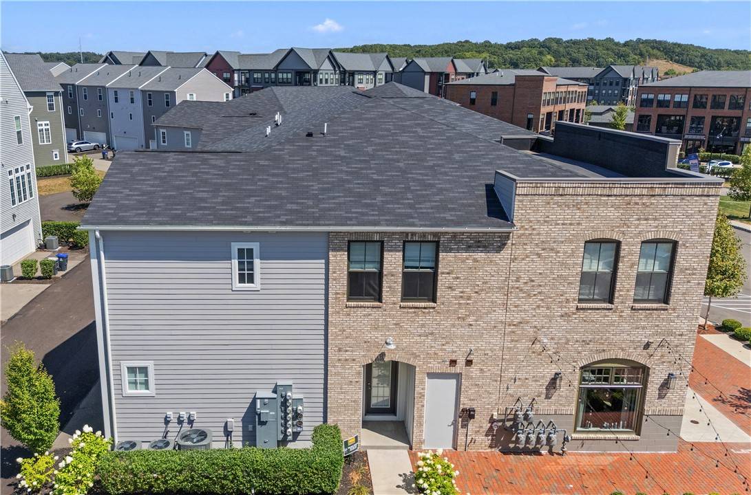 Cranberry Twp, PA 16066,303 Tillary Lane #201