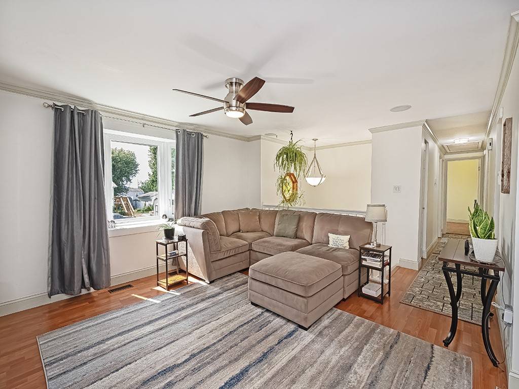 Conway, PA 15027,712 Snyder St