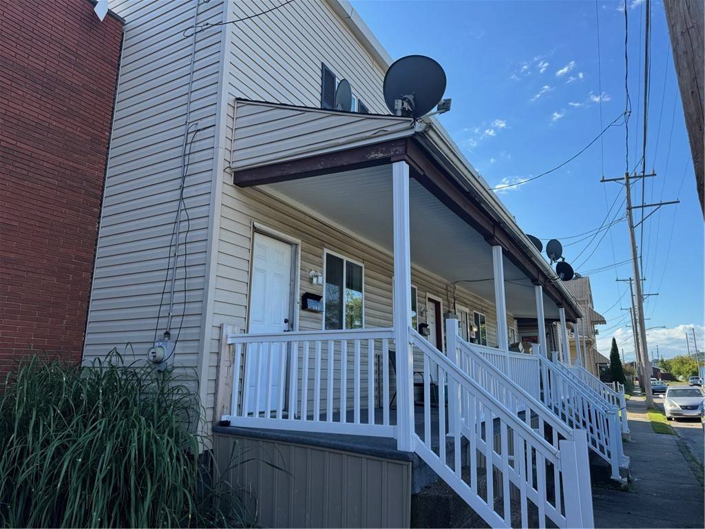 Glassport, PA 15045,607-609 1/2 Allegheny Ave