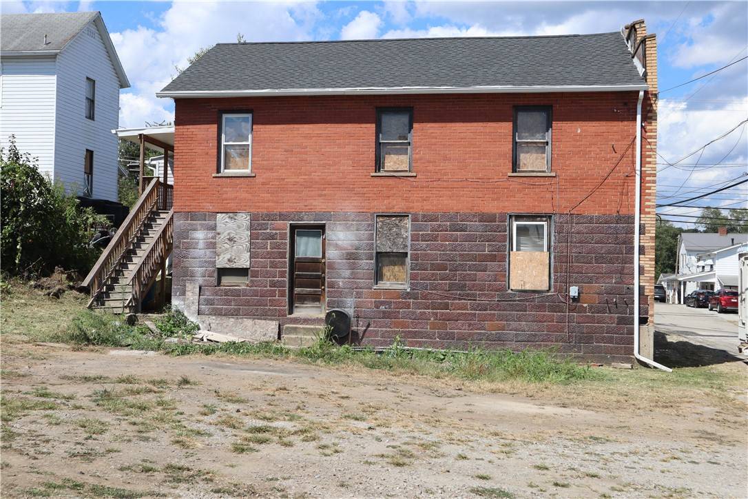 Masontown, PA 15461,114 E Church Ave