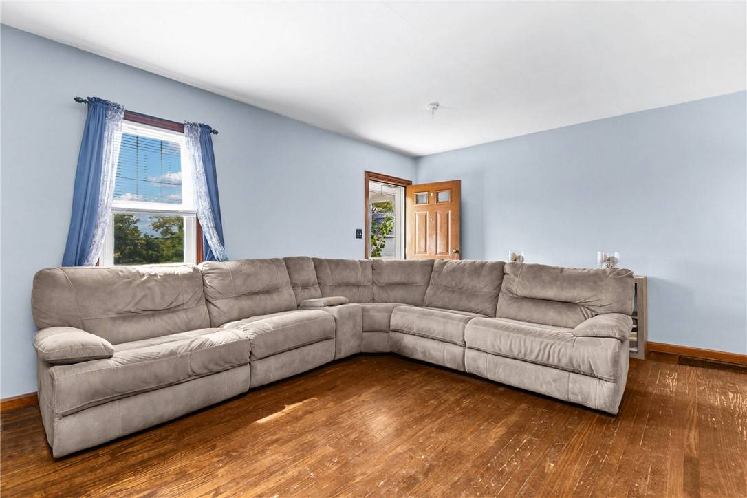 Canonsburg, PA 15317,118 Oak Spring Rd