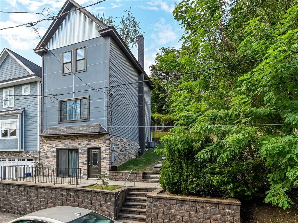 Mt Washington, PA 15211,446 Wyola Street