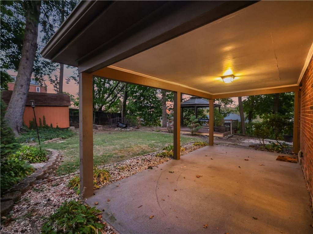 N Versailles, PA 15137,821 Clara Street