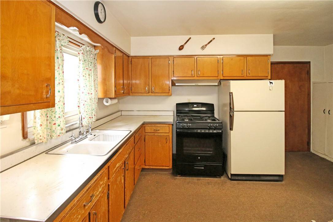 N Braddock, PA 15104,1326 Wolfe Ave