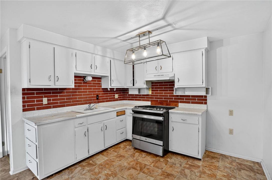 Penn Hills, PA 15235,131 Castle Dr