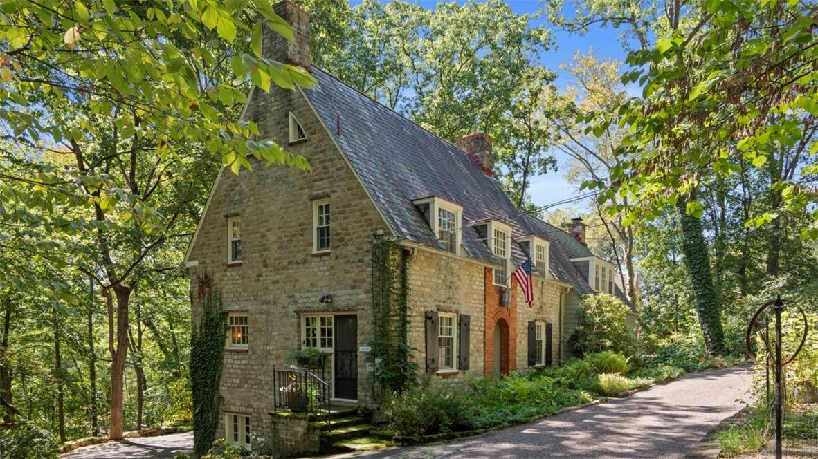 Fox Chapel, PA 15215,700 W Waldheim Road